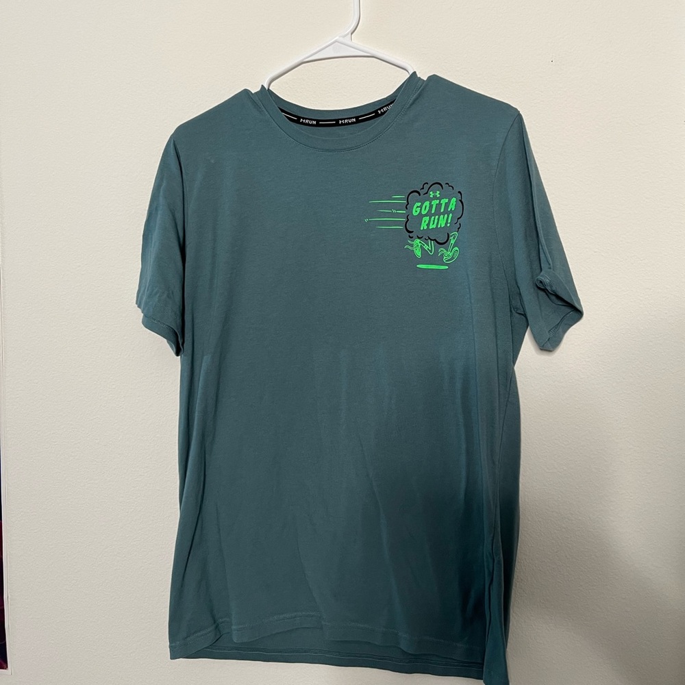 Under armor graphic tee